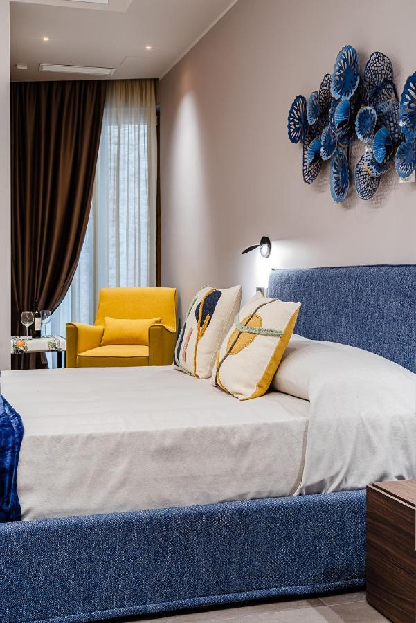 Bed and Breakfast De Gulia Charme And Relax Кастеллабате Экстерьер фото